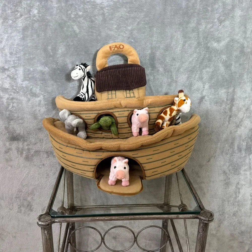 FAO Schwarz soft Noah's Ark & 10 Plush Toy Stuffed Animals Toy R Us